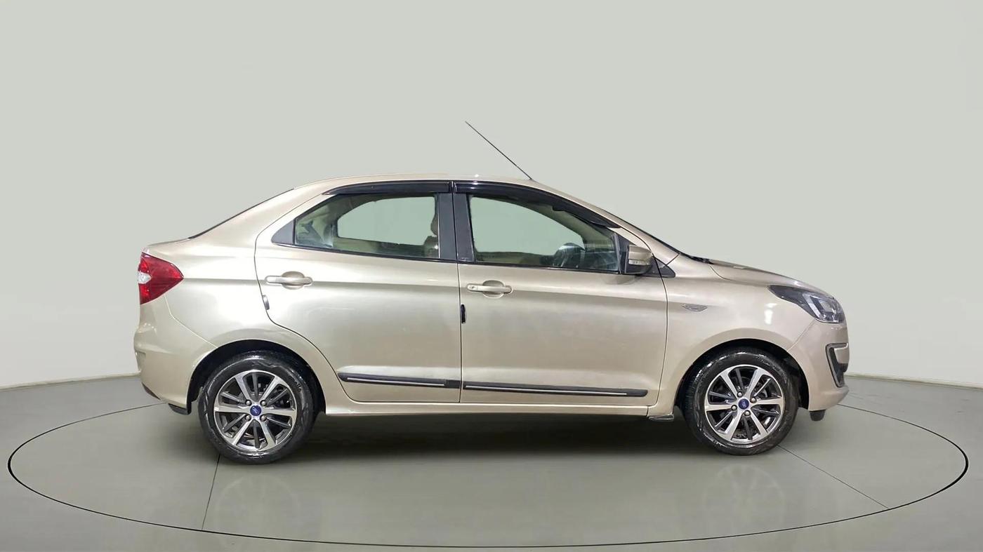 2020 Ford Figo Aspire TITANIUM 1.2 PETROL, Petrol, Manual, 30,690 km, Right Side View