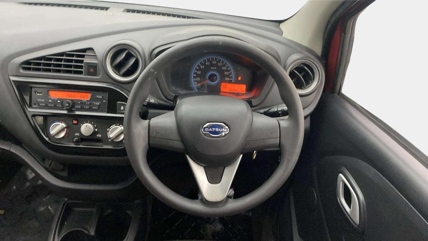 2018 Datsun Redi Go T(O) 1.0 AMT, Petrol, Automatic, 16,938 km, Steering Wheel Close Up