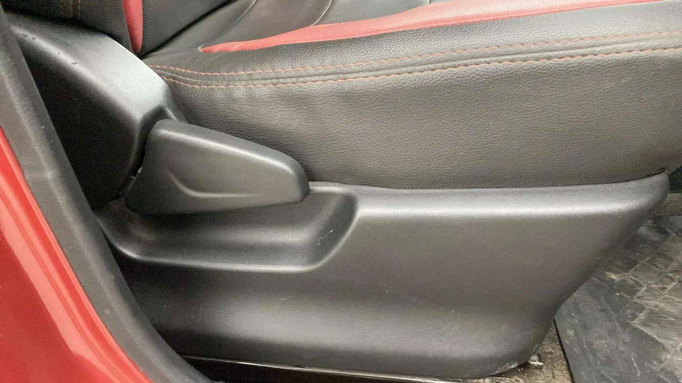 2018 Datsun Redi Go T(O) 1.0 AMT, Petrol, Automatic, 16,938 km, Driver Side Adjustment Panel