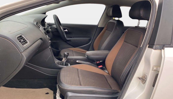 2017 Volkswagen Polo HIGHLINE1.2L, Petrol, Manual, 1,02,951 km, Right Side Front Door Cabin