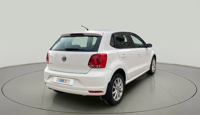 2017 Volkswagen Polo HIGHLINE1.2L, Petrol, Manual, 1,02,951 km, Right Back Diagonal