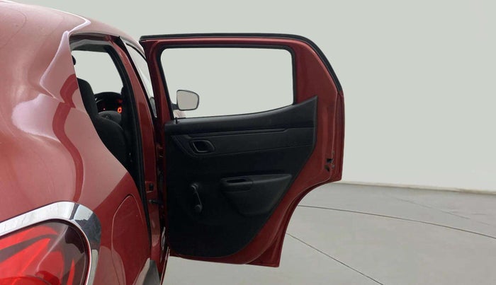 2017 Renault Kwid RXT 1.0 AMT (O), Petrol, Automatic, 34,021 km, RHS Rear Door