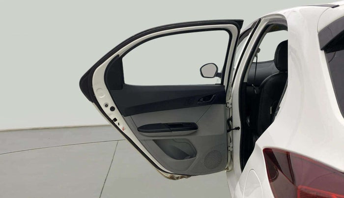 2023 Tata Tiago XT (O) PETROL, CNG, Manual, 61,907 km, LHS Rear Door