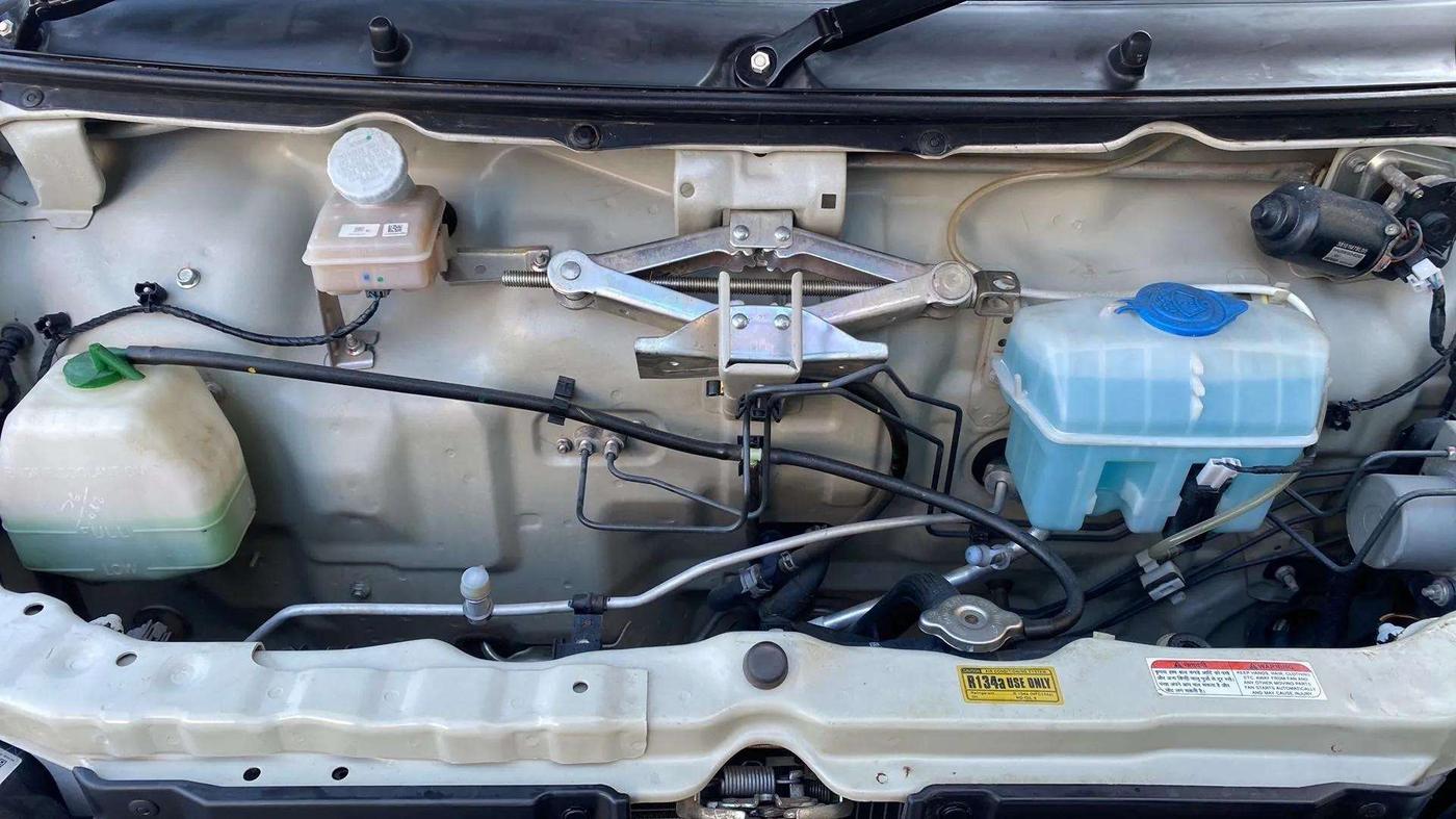 2021 Maruti Eeco 5 STR WITH A/C+HTR, Petrol, Manual, 23,415 km, Open Bonet