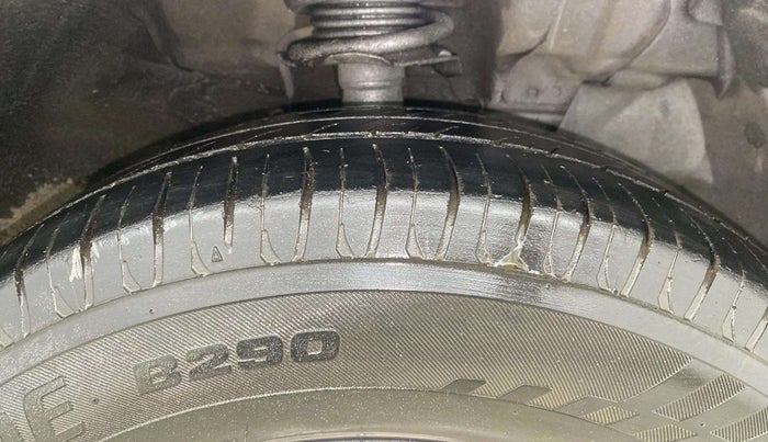 2013 Nissan Sunny XL DIESEL, Diesel, Manual, 1,03,661 km, Right Front Tyre Tread
