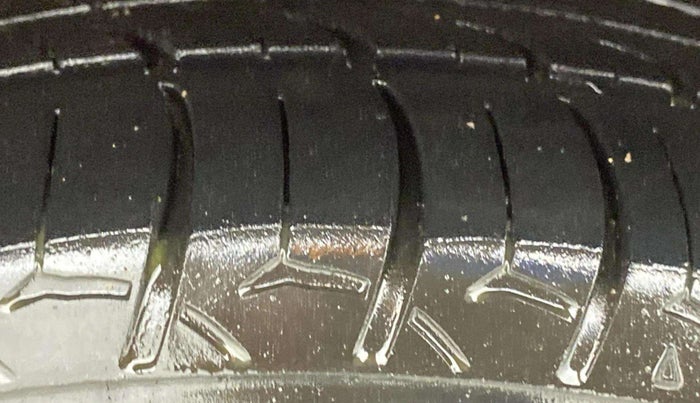 2018 Tata TIGOR XZ (O) PETROL, Petrol, Manual, 65,199 km, Right Front Tyre Tread