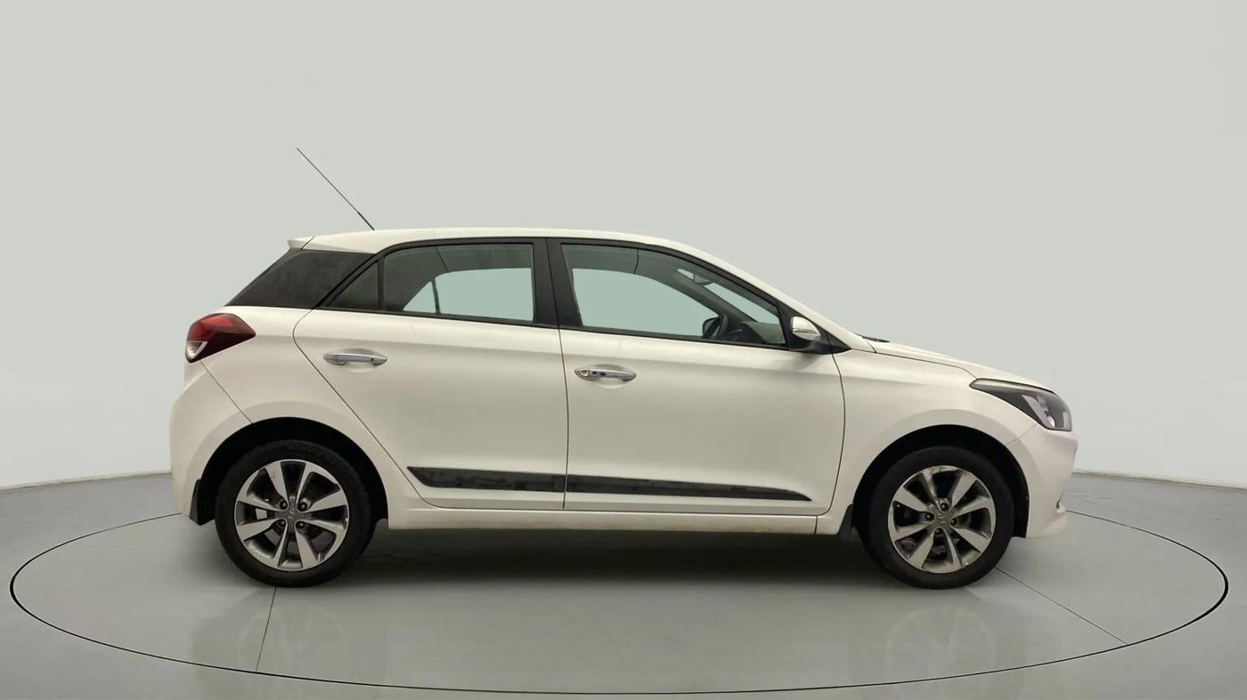 2015 Hyundai Elite i20 SPORTZ 1.2 (O), Petrol, Manual, 71,424 km, Right Side View