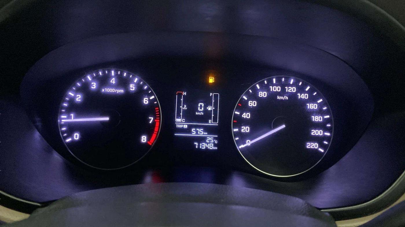 2015 Hyundai Elite i20 SPORTZ 1.2 (O), Petrol, Manual, 71,424 km, Odometer Image