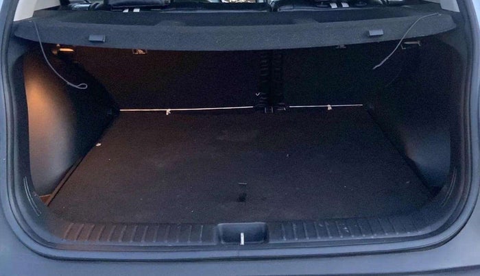 2022 Hyundai Creta SX 1.5 PETROL, Petrol, Manual, 32,361 km, Boot Inside