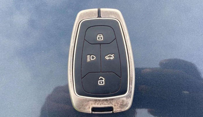 2020 Tata ALTROZ XZ DIESEL, Diesel, Manual, 1,03,323 km, Key Close Up