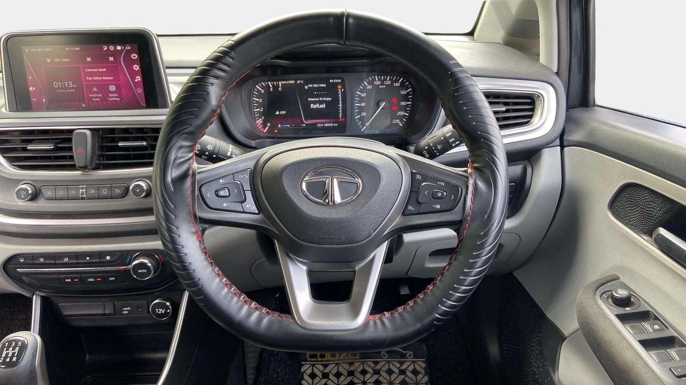 2020 Tata ALTROZ XZ DIESEL, Diesel, Manual, 1,03,913 km, Steering Wheel Close Up