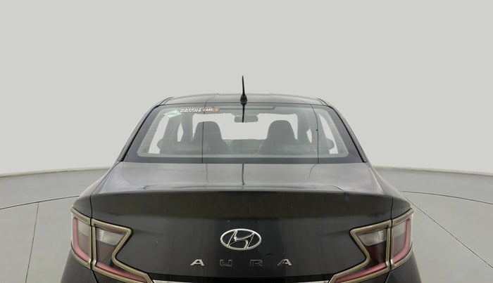 2021 Hyundai AURA S 1.2 CNG, CNG, Manual, 82,837 km, Rear Windshield