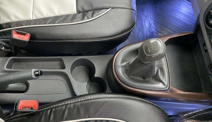 2021 Hyundai AURA S 1.2 CNG, CNG, Manual, 82,837 km, Gear Lever