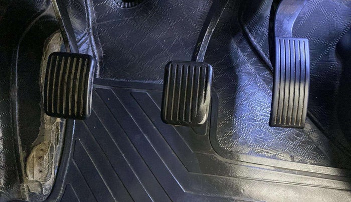 2021 Hyundai AURA S 1.2 CNG, CNG, Manual, 82,837 km, Pedals