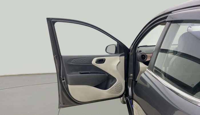 2021 Hyundai AURA S 1.2 CNG, CNG, Manual, 82,837 km, LHS Front Door