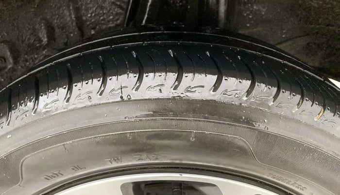 2022 Honda Amaze 1.2L I-VTEC VX CVT, Petrol, Automatic, 27,023 km, Left Rear Tyre Tread