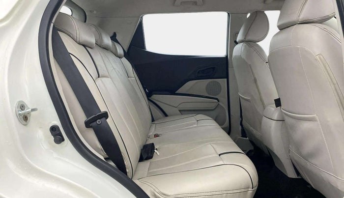 2020 Mahindra XUV300 W6 1.5 DIESEL AMT, Diesel, Automatic, 54,643 km, Right Side Rear Door Cabin