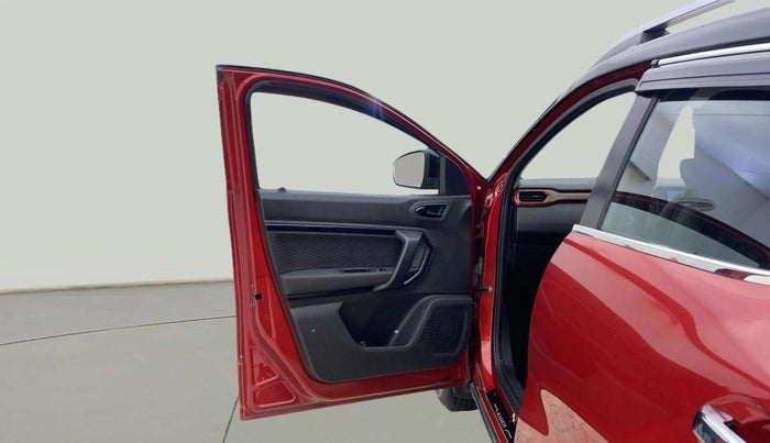 2023 Renault Kiger RXZ AMT DUAL TONE, Petrol, Automatic, 2,341 km, LHS Front Door