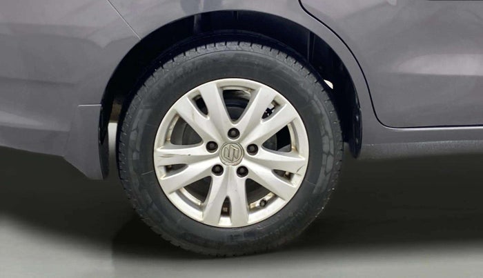 2017 Maruti Ertiga ZXI+, Petrol, Manual, 97,637 km, Right Rear Wheel