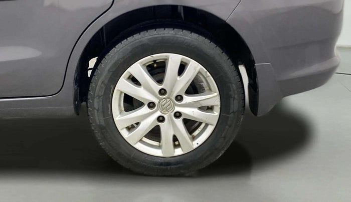 2017 Maruti Ertiga ZXI+, Petrol, Manual, 97,637 km, Left Rear Wheel