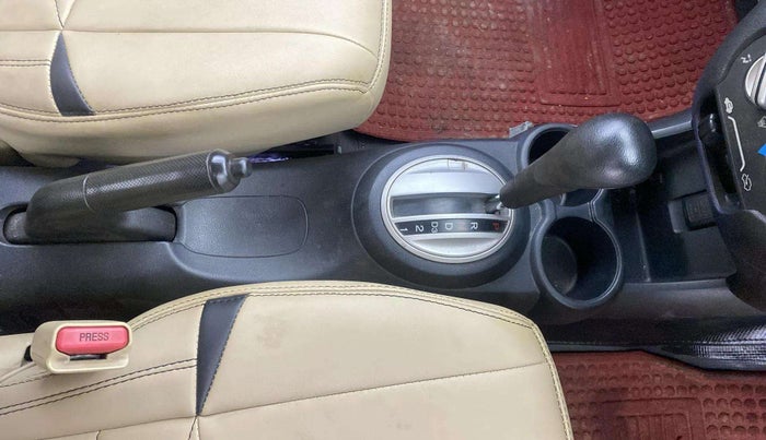 2013 Honda Brio V AT, Petrol, Automatic, 77,011 km, Gear Lever