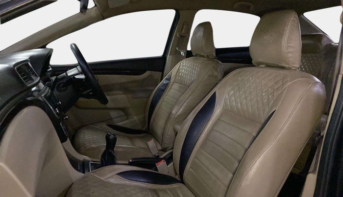 2016 Maruti Ciaz VDI+ SHVS, Diesel, Manual, 76,757 km, Right Side Front Door Cabin