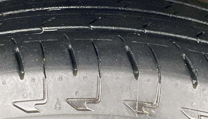 2022 Maruti Celerio ZXI, Petrol, Manual, 32,233 km, Left Front Tyre Tread