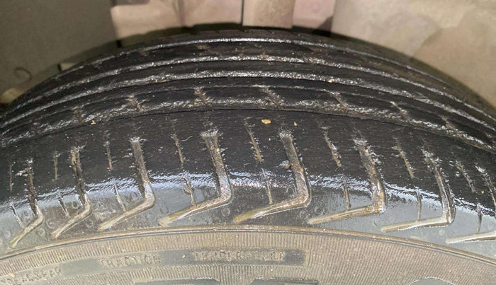 2018 Renault Kwid RXT 1.0 AMT (O), Petrol, Automatic, 57,530 km, Left Front Tyre Tread