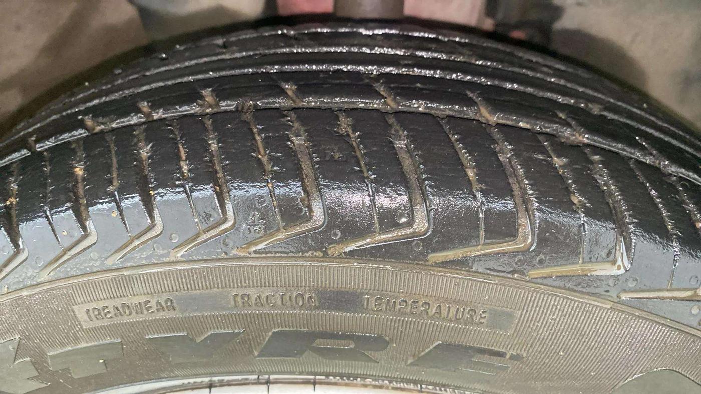 2018 Renault Kwid RXT 1.0 AMT (O), Petrol, Automatic, 57,544 km, Right Front Tyre Tread