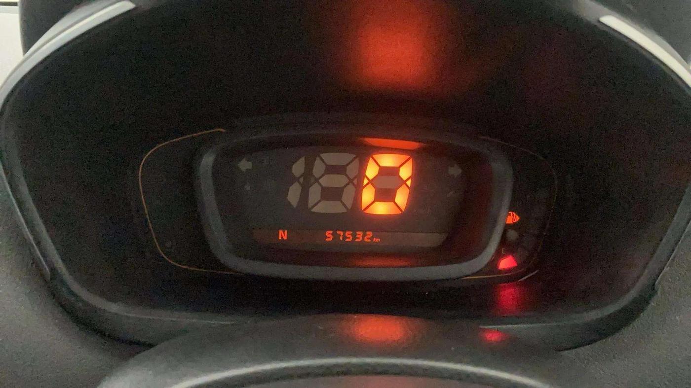 2018 Renault Kwid RXT 1.0 AMT (O), Petrol, Automatic, 57,544 km, Odometer Image