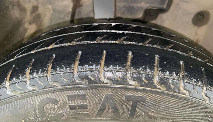2018 Datsun Go T, Petrol, Manual, 53,648 km, Right Front Tyre Tread