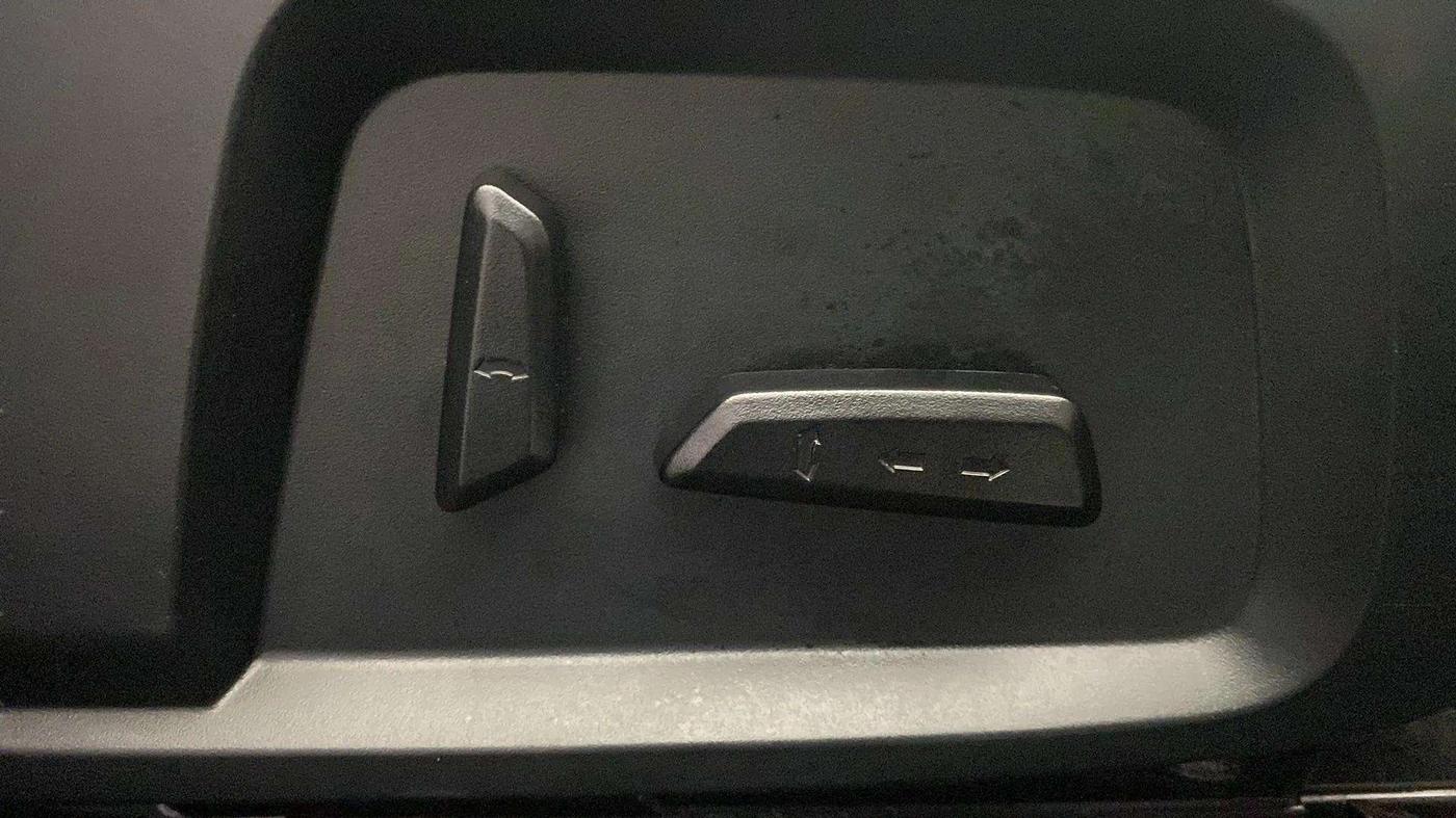 2021 Tata Safari XZ, Diesel, Manual, 70,011 km, Driver Side Adjustment Panel
