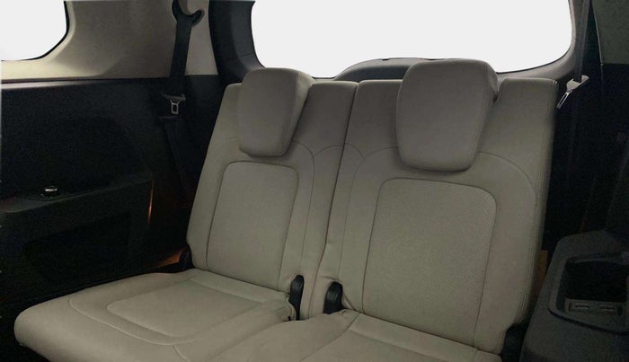 2021 Tata Safari XZ, Diesel, Manual, 70,011 km, Third Seat Row ( optional )
