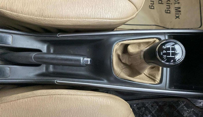 2019 Maruti Baleno ZETA PETROL 1.2, Petrol, Manual, 71,630 km, Gear Lever