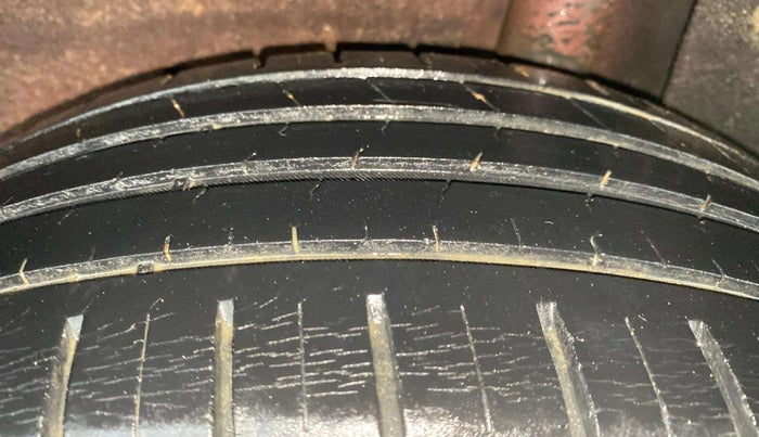 2019 Maruti Baleno ZETA PETROL 1.2, Petrol, Manual, 33,832 km, Left Rear Tyre Tread