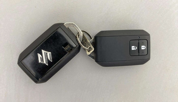 2019 Maruti Baleno ZETA PETROL 1.2, Petrol, Manual, 33,832 km, Key Close Up