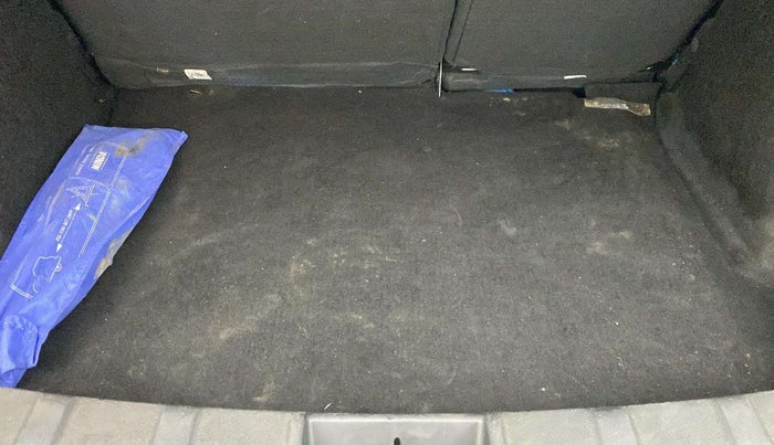 2018 Tata NEXON XZA PLUS DIESEL, Diesel, Automatic, 1,03,857 km, Boot Inside