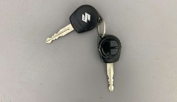 2014 Maruti Swift ZXI, Petrol, Manual, 52,567 km, Key Close Up