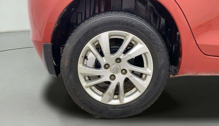 2014 Maruti Swift ZXI, Petrol, Manual, 52,567 km, Right Rear Wheel