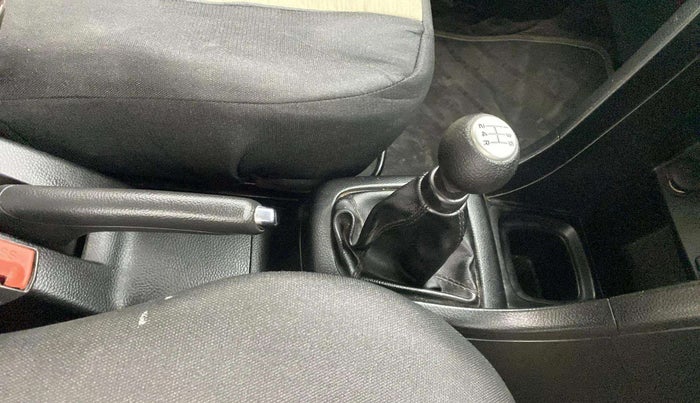 2014 Maruti Swift ZXI, Petrol, Manual, 52,567 km, Gear Lever