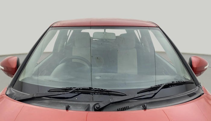 2014 Maruti Swift ZXI, Petrol, Manual, 52,567 km, Front Windshield