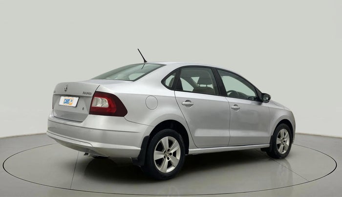 2018 Skoda Rapid AMBITION 1.6 MPI MT, Petrol, Manual, 43,076 km, Right Back Diagonal
