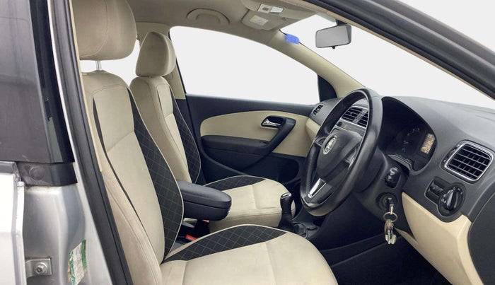 2018 Skoda Rapid AMBITION 1.6 MPI MT, Petrol, Manual, 43,076 km, Right Side Front Door Cabin