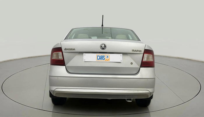 2018 Skoda Rapid AMBITION 1.6 MPI MT, Petrol, Manual, 43,076 km, Back/Rear