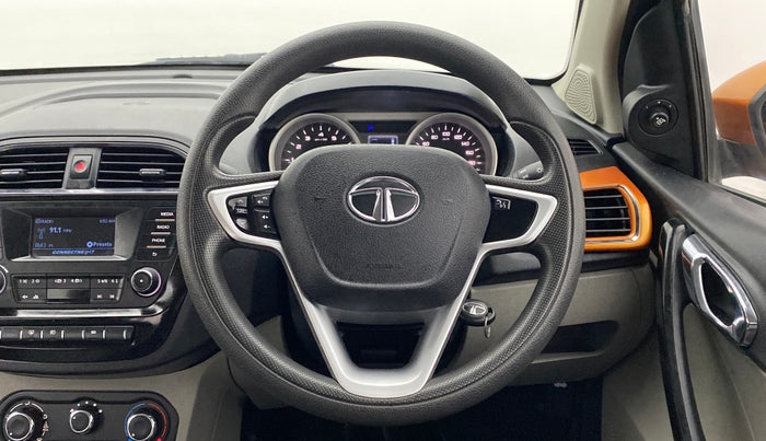 2017 Tata Tiago XZ 1.2 REVOTRON, Petrol, Manual, 35,310 km, Steering Wheel Close Up