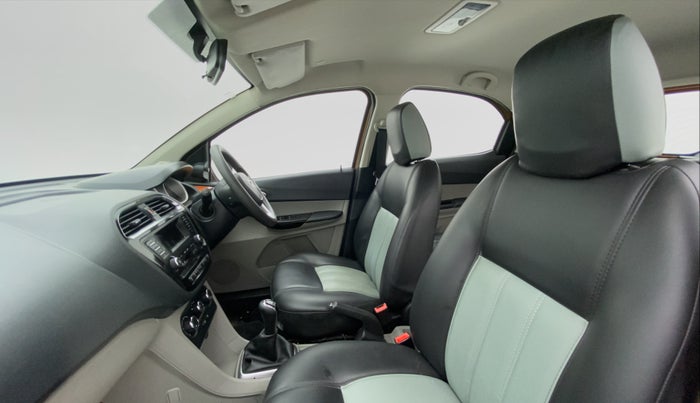 2017 Tata Tiago XZ 1.2 REVOTRON, Petrol, Manual, 35,310 km, Right Side Front Door Cabin
