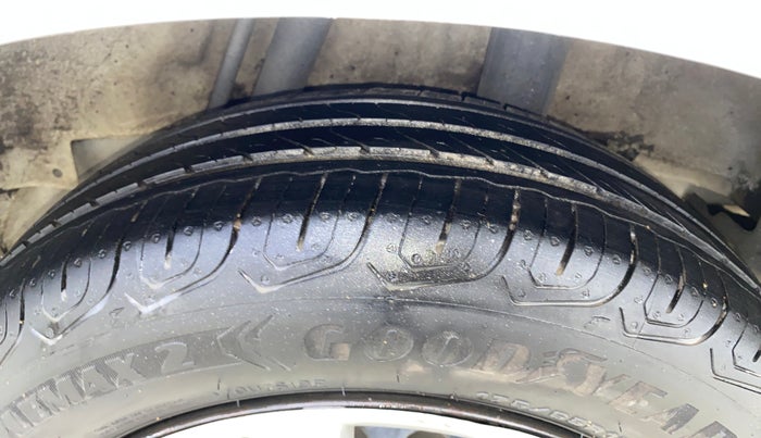 2017 Honda Jazz 1.2L I-VTEC SV, Petrol, Manual, 53,561 km, Left Rear Tyre Tread