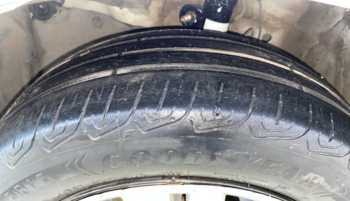 2017 Honda Jazz 1.2L I-VTEC SV, Petrol, Manual, 53,561 km, Left Front Tyre Tread