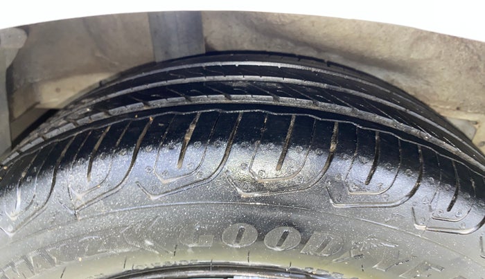 2017 Honda Jazz 1.2L I-VTEC SV, Petrol, Manual, 53,561 km, Right Rear Tyre Tread