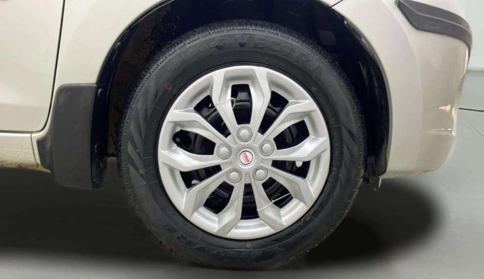 2016 Maruti Celerio VXI AMT, Petrol, Automatic, 32,009 km, Right Front Wheel
